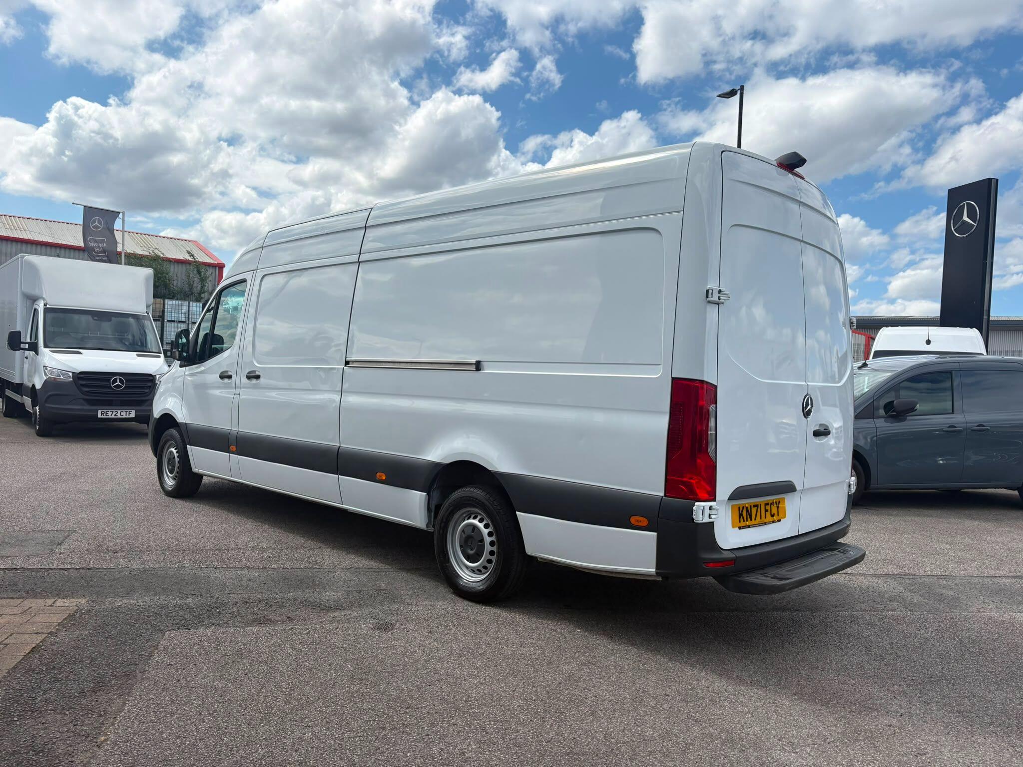 Mercedes-Benz Sprinter